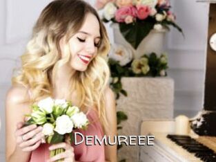Demureee