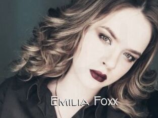 Emilia_Foxx
