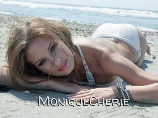 MoniqueCherie
