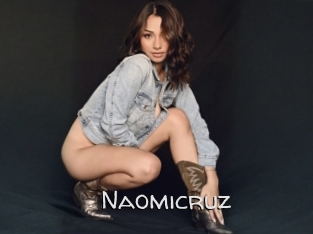 Naomicruz