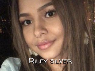 Riley_silver