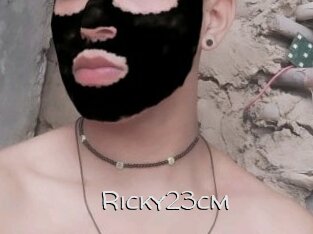 Ricky23cm